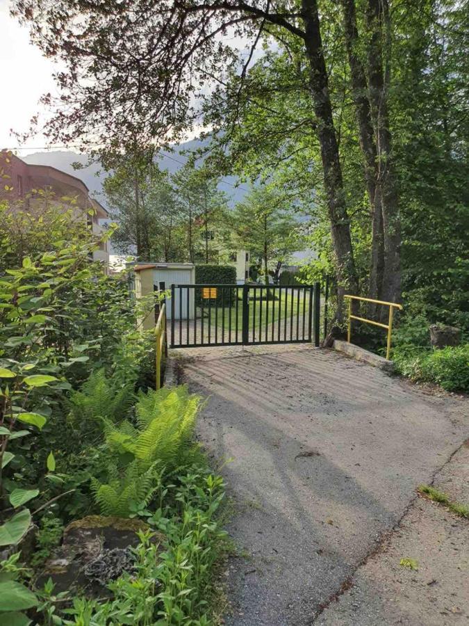 Vista Del Lago Fuer 8 Personen Und Parktplatz Lägenhet Ossiach Exteriör bild
